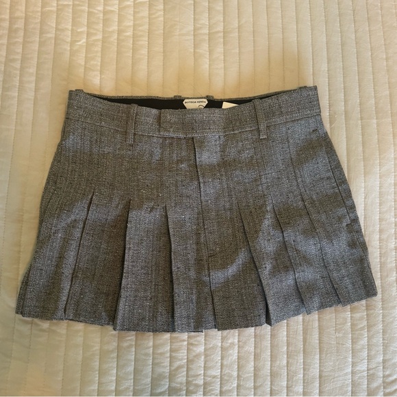 Authentic Bottega Veneta Knotted Melange Pleated Mini
Skirt - Picture 1 of 5